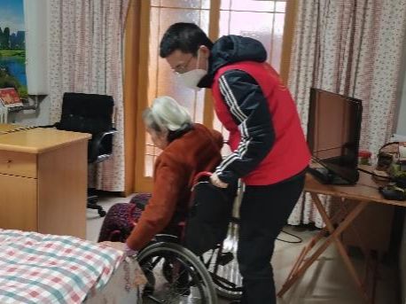 【疫情防控】尽锐出战护我城，，俄罗斯专享会先锋在行动 ——集团干手下沉一线系列（二）